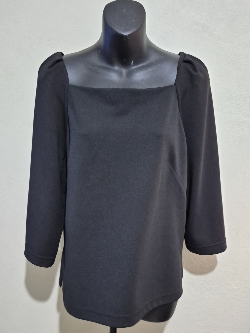 MELLODAY Black Square-Neck Tunic Top